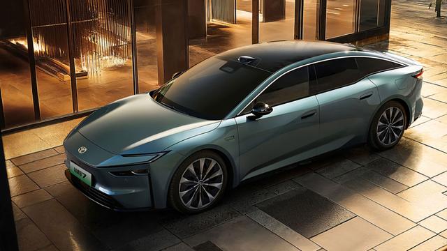 រថយន្តអគ្គិសនីលំដាប់ Toyota bZ7 បានបំពាក់បច្ចេកវិទ្យា Huawei និង Xiaomi នឹងត្រូវដាក់លក់ក្នុងខែមីនាខាងមុខនេះ