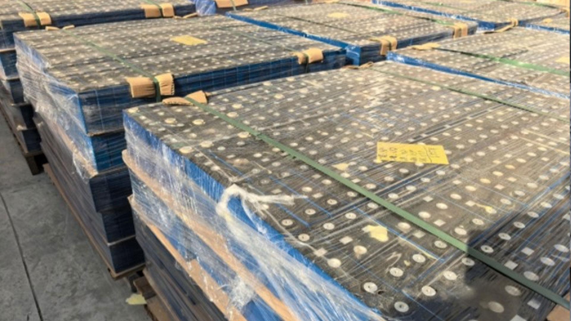 រោងជាងជាច្រើនដែលគ្មានច្បាប់អនុញ្ញាតនៅចិន៖ ដែលកែច្នៃអាគុយរថយន្តអគ្គិសនី កំពុងបង្កហានិភ័យដល់បរិស្ថាន និងសុវត្ថិភាព