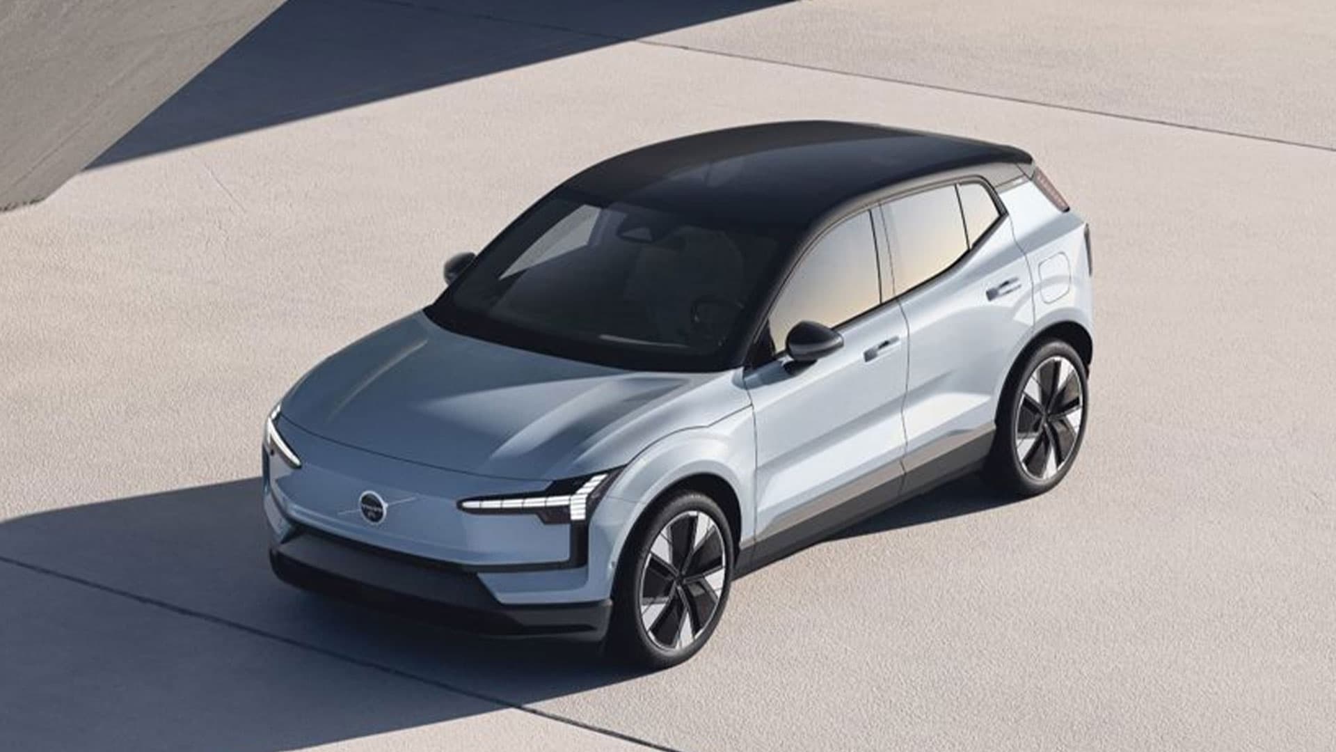 តាមអ្នករាយការណ៏ឱ្យដឹងថា Volvo នឹងប្រមូលរថយន្ត SUV អគ្គិសនីម៉ូដែល EX30 ជាង 40,000 គ្រឿងត្រឡប់មកវិញ ដោយសារឡើងកម្តៅលើអាគុយ