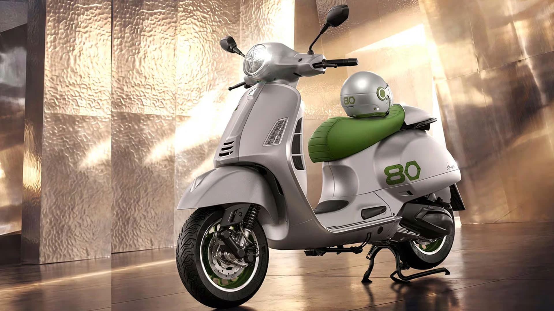 ក្រុមហ៊ុន Piaggio បើកបង្ហាញម៉ូតូស្កូតឺស៊េរីពិសេស និងកម្រ Vespa Edizione Ottantesimo